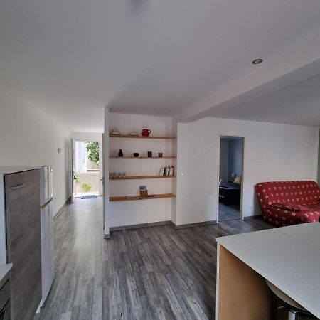 T2 Avec Terrasse 25M², Garage, Plein Centre-Ville Narbonne Exteriér fotografie